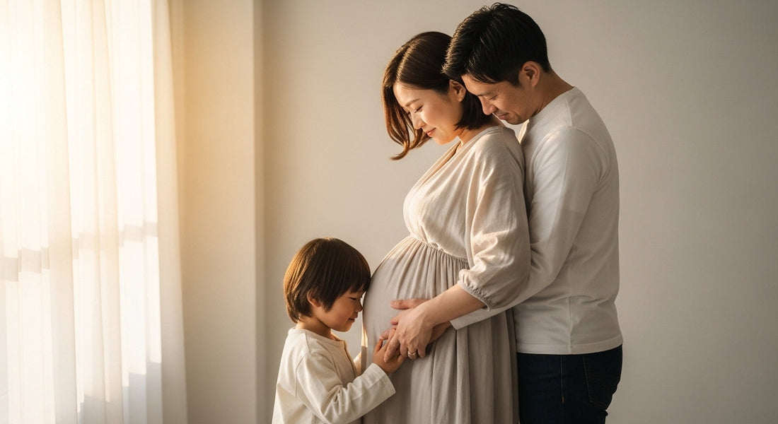 家族3人で撮るマタニティフォトの意味とは？上の子も一緒に絆を残すコツを紹介